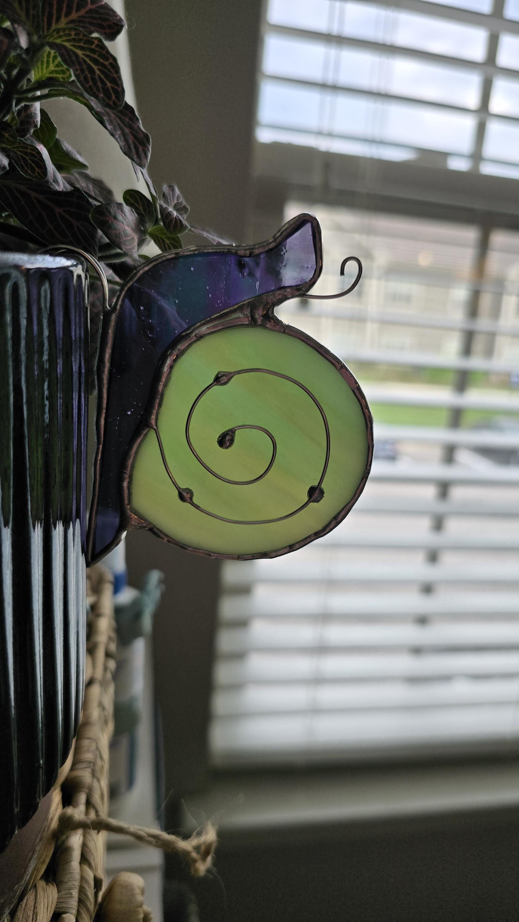 Handcrafted Stained Glass Snail Plant Charm for Indoor Plant Pot - green/purple
